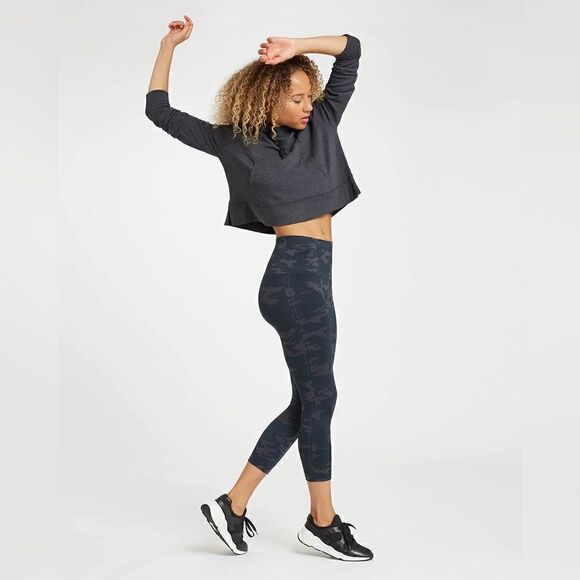 SPANX Look at Me Now Seamless Cropped Leggings Size Large - Picture 3 of 16